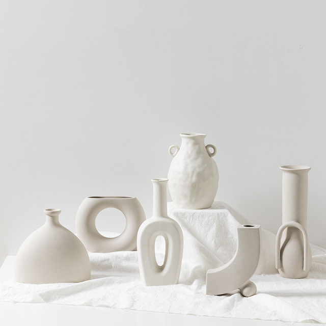 Ceramic decor vessel for living room