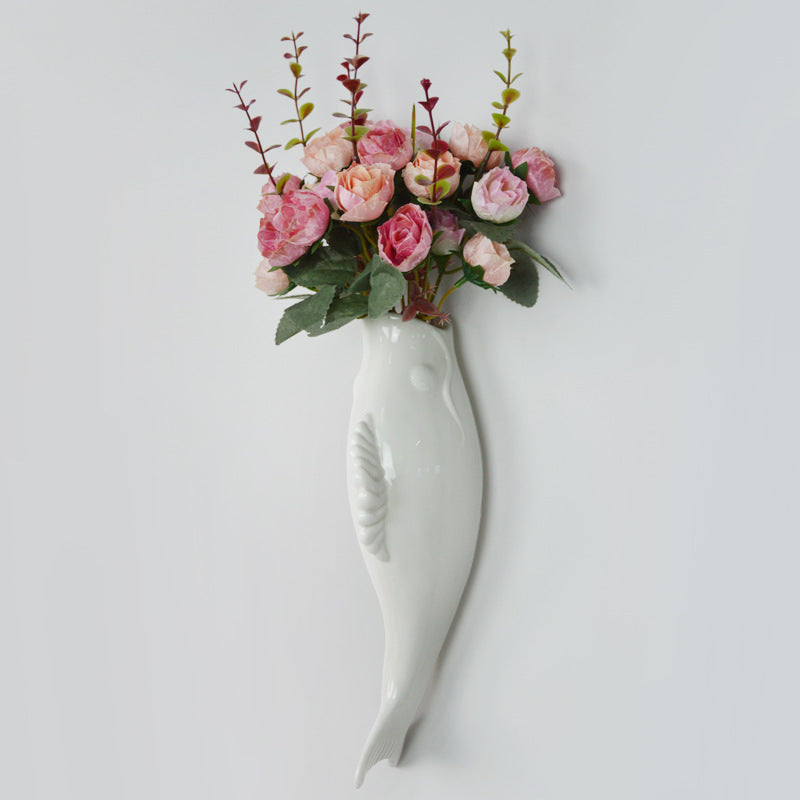 3D ceramic wall vase detail